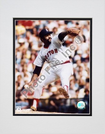 Luis Tiant, Boston Red Sox, Pitching, Double Matte  8" X 10" Photograph (Unframed)