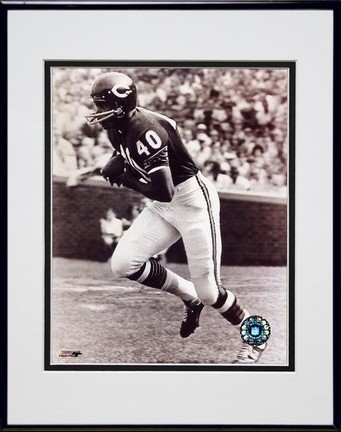 Gale Sayers "Running" Double Matted 8â€ x 10â€ Photograph in Black Anodized Aluminum Frame