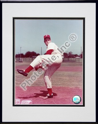 Robin Roberts "Posed, Pitching" Double Matted 8" x 10" Photograph in Black Anodized Aluminum Frame