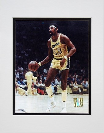 Wilt Chamberlain "Action" Double Matted 8" x 10" Photograph (Unframed)