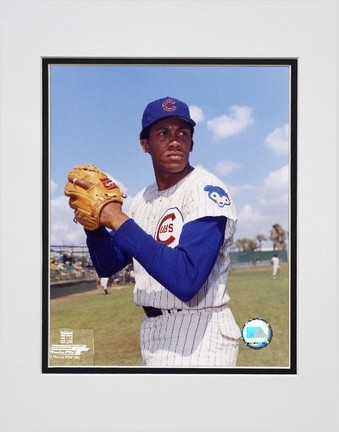 Ferguson Jenkins "Ball in Glove, Posed" Double Matted 8" x 10" Photograph (Unframed)