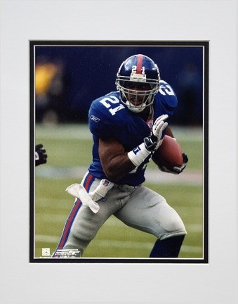 Tiki Barber "Action" Double Matted 8" X 10" Photograph (Unframed)