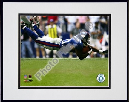 Tiki Barber "2005 / 2006 Action" Double Matted 8" X 10" Photograph in Black Anodized Aluminum Frame
