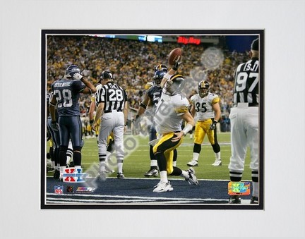 Ben Roethlisberger "Super Bowl XL Spike #5" Double Matted 8" x 10" Photograph (Unframed)