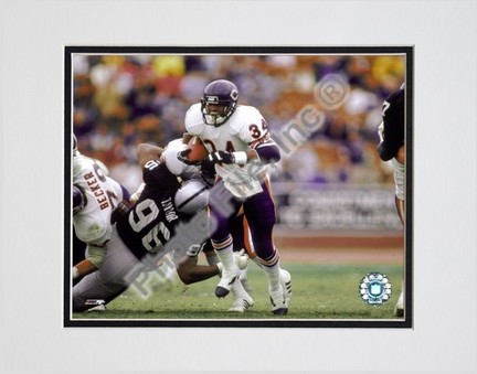 Walter Payton "Action" Double Matted 8" X 10" Photograph (Unframed)