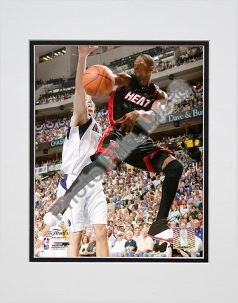 Dwyane Wade 2006 "Finals / Game 2 Action" Double Matted 8" X 10" Photograph (Unframed)