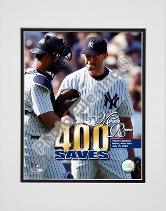 Mariano Rivera "7/16/2006 400th Save" Double Matted 8" X 10" Photograph (Unframed)