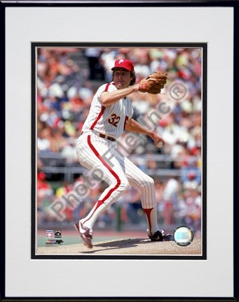 Steve Carlton "1972 Action" Double Matted 8" X 10" Photograph in a Black Anodized Aluminum Frame