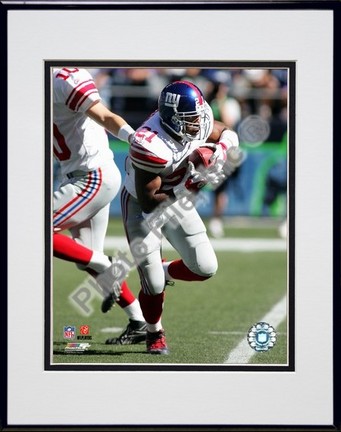 Tiki Barber "2006 / 2007 Action in White Jersey" Double Matted 8" X 10" Photograph in Black Anodized