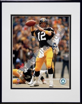 Terry Bradshaw "Passing Action" Double Matted 8” x 10” Photograph in Black Anodized Aluminum Frame