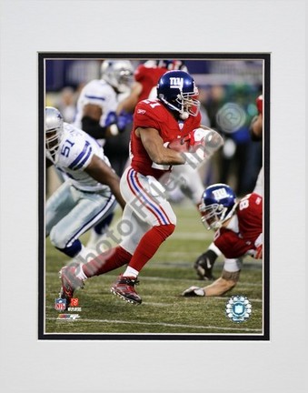 Tiki Barber "2006 / 2007 Action in Red Jersey" Double Matted 8" X 10" Photograph (Unframed)
