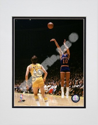 Walt Frazier "1971 Action" Double Matted 8" x 10" Photograph (Unframed)