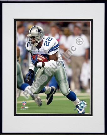 Emmitt Smith "2002 Rushing Action" Double Matted 8” x 10” Photograph in Black Anodized Aluminum Frame
