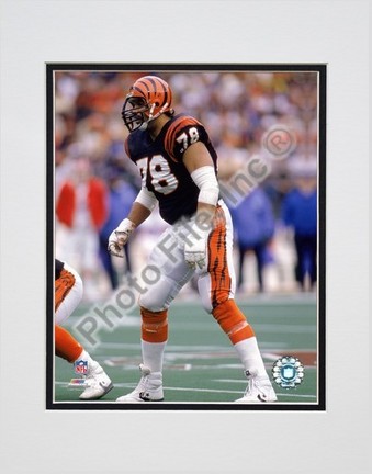 Anthony Munoz "1989 Action" Double Matted 8" x 10" Photograph (Unframed)
