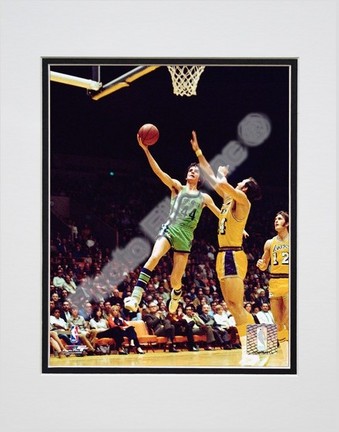 Pete Maravich "1971 Action" Double Matted 8" x 10" Photograph (Unframed)