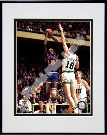 Willis Reed "Action" Double Matted 8" x 10" Photograph in Black Anodized Aluminum Frame