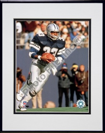 Tony Dorsett Action Double Matted 8" x 10" Photograph In Black Anodized Aluminum Frame