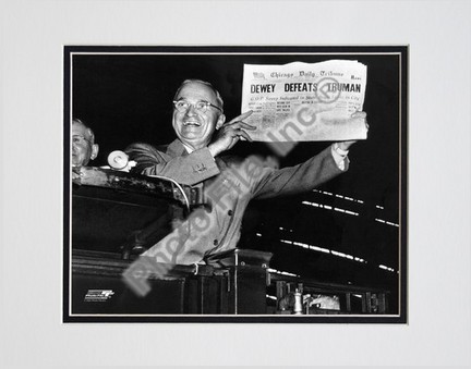 Harry Truman "Displays CHICAGO DAILY TRIBUNE 1948" Double Matted 8" x 10" Photograph (Unframed)