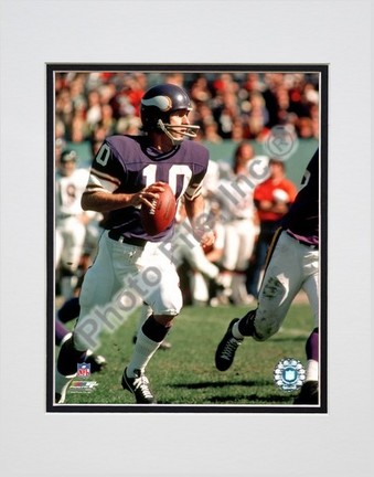 Fran Tarkenton Action Double Matted 8” x 10” Photograph (Unframed)