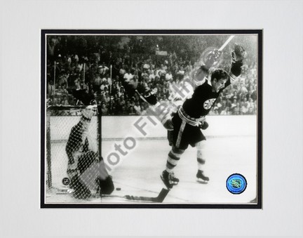 Bobby Orr "1970 Action" Double Matted 8" x 10" Photograph (Unframed)