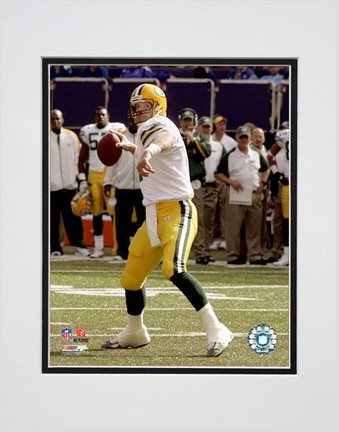 Brett Favre "2007 Passing Action" Double Matted 8” x 10” Photograph (Unframed)