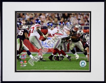 Eli Manning "Super Bowl XLII Scrambling Action #10" Double Matted 8" x 10" Photograph in Black Anodi