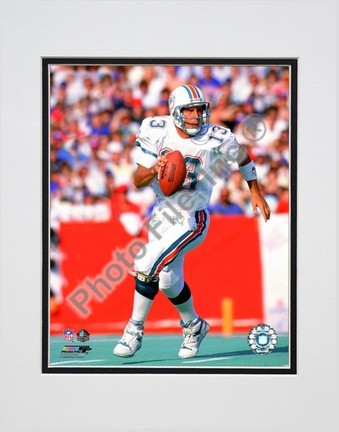 Dan Marino Action Double Matted 8” x 10” Photograph (Unframed)