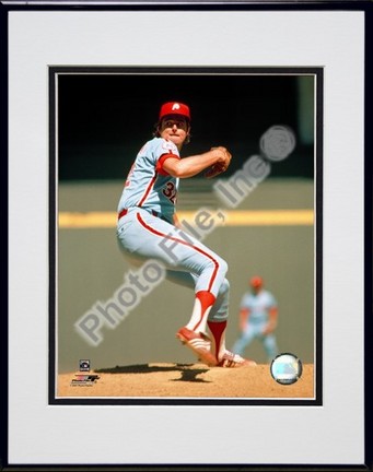 Steve Carlton "Action" Double Matted 8” x 10” Photograph in Black Anodized Aluminum Frame