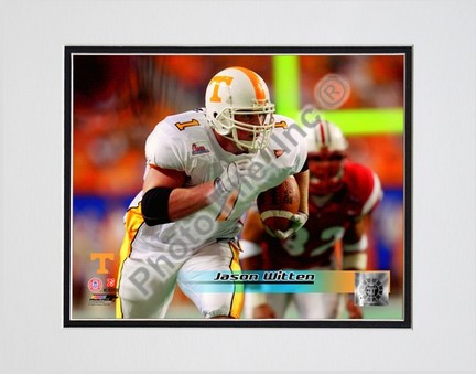 Jason Witten University of Tennessee Volunteers; 2002 Action Double Matted 8” x 10” Photograph (Unframed)
