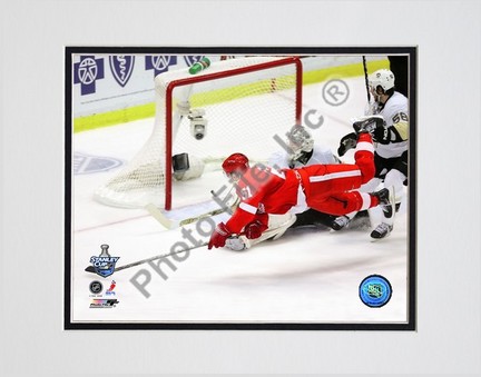 Valtteri Filppula "scores a diving third period goal during Game 2 of the 2008 NHL Stanley Cup Finals; #8" Dou