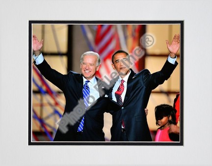 Democratic Presidential candidate Barack Obama & Vice Presidential candidate Joe Biden Double Matted 8â€ x 10â€ Ph