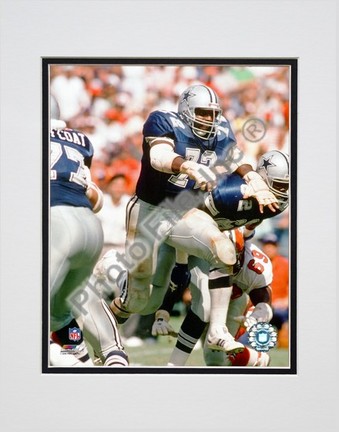 Ed "Too Tall" Jones "Action" Double Matted 8” x 10” Photograph (Unframed)