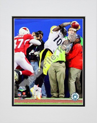 Santonio Holmes "Super Bowl XLIII Action (#13)" Double Matted 8" x 10" Photograph (Unframed)