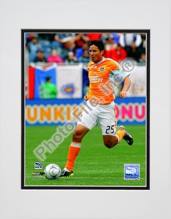 Brian Ching "2009 Action" Double Matted 8” x 10” Photograph (Unframed)