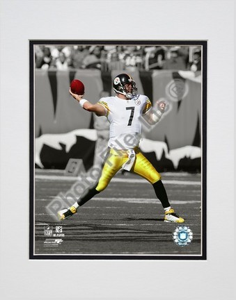 Ben Roethlisberger "2009 In the Spotlight Action" Double Matted 8” x 10” Photograph (Unframed)