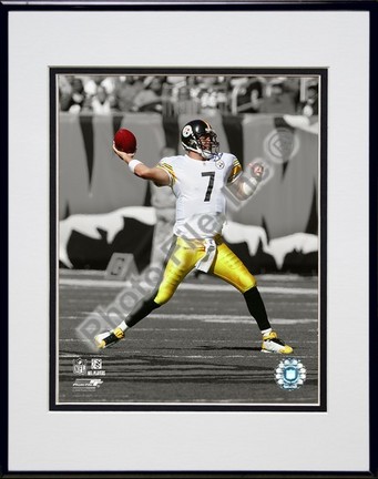 Ben Roethlisberger "2009 In the Spotlight Action" Double Matted 8â€ x 10â€ Photograph in Black Anodized Alum