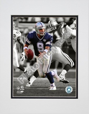 Tony Romo "2009 In the Spotlight Action" Double Matted 8â€ x 10â€ Photograph (Unframed)