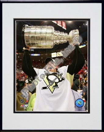 Evgeni Malkin "Game 7 of the 2008 - 2009 NHL Stanley Cup Finals with Trophy (#38)" Double Matted 8" x 10&