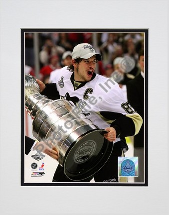 Sidney Crosby "Game 7 of the 2008 - 2009 NHL Stanley Cup Finals with Trophy (#46)" Double Matted 8" x 10&