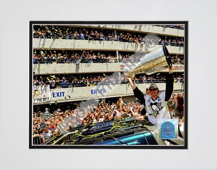 Sidney Crosby "2009 Stanley Cup Champions Victory Parade #57" Double Matted 8” x 10” Photograph (Unframed)