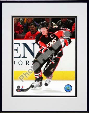 Daniel Alfredsson 2009 - 2010 Action "Black Jersey" Double Matted 8” x 10” Photograph in Black Anodized Al