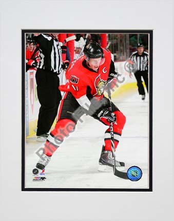 Daniel Alfredsson 2009 - 2010 Action "Red Jersey" Double Matted 8” x 10” Photograph (Unframed)