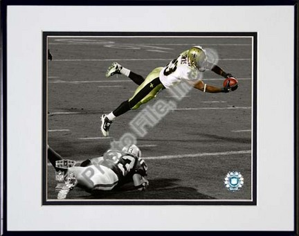 Pierre Thomas Super Bowl XLIV Spotlight Action (#24) Double Matted 8” x 10” Photograph in Black Anodized Aluminum Fr