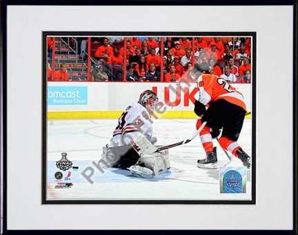 Claude Giroux 2009 - 2010 NHL Stanley Cup Finals Game 3 Action (#13) Double Matted 8” x 10” Photograph in Black Anod