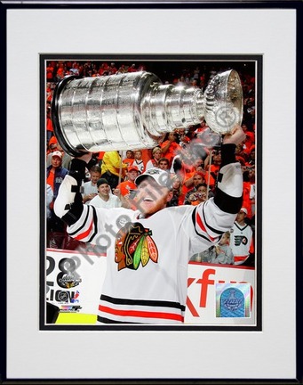 Marian Hossa with the 2009 - 2010 Stanley Cup (#30) Double Matted 8” x 10” Photograph in Black Anodized Aluminum Fra