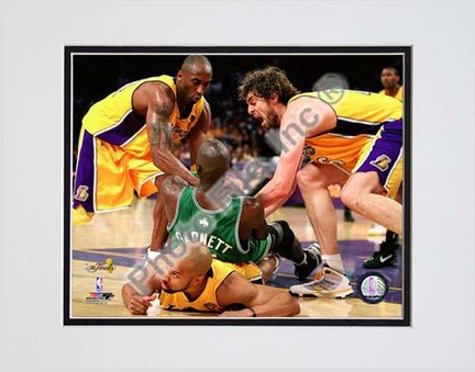 Kobe Bryant, Pau Gasol, Derek Fisher & Kevin Garnett "Fight for Ball" 2010 NBA Finals Game 6 (#15) Double 