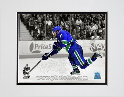 Ryan Kesler Vancouver Canucks 2011 NHL Stanley Cup Finals "Game 1" Spotlight Action Double Matted 8" X 10
