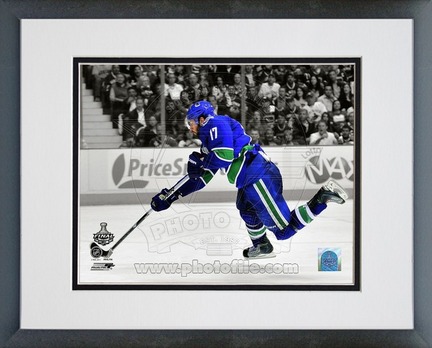 Ryan Kesler Vancouver Canucks 2011 NHL Stanley Cup Finals "Game 1" Spotlight Action Double Matted 8" X 10