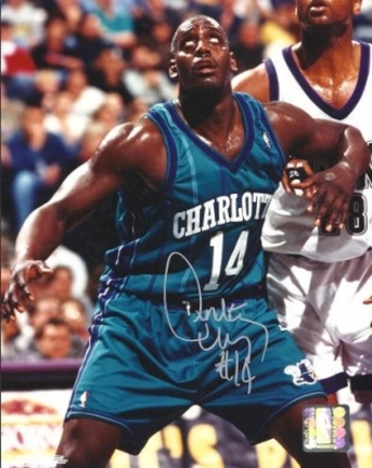 Anthony Mason Autographed Charolotte Hornets 8" x 10" Photograph (Unframed)