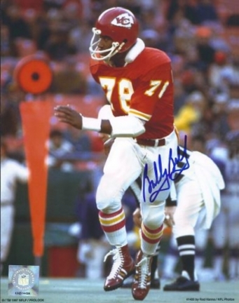 Bobby Bell Autographed Kansas City Chiefs 8" x 10" Photograph (Unframed)